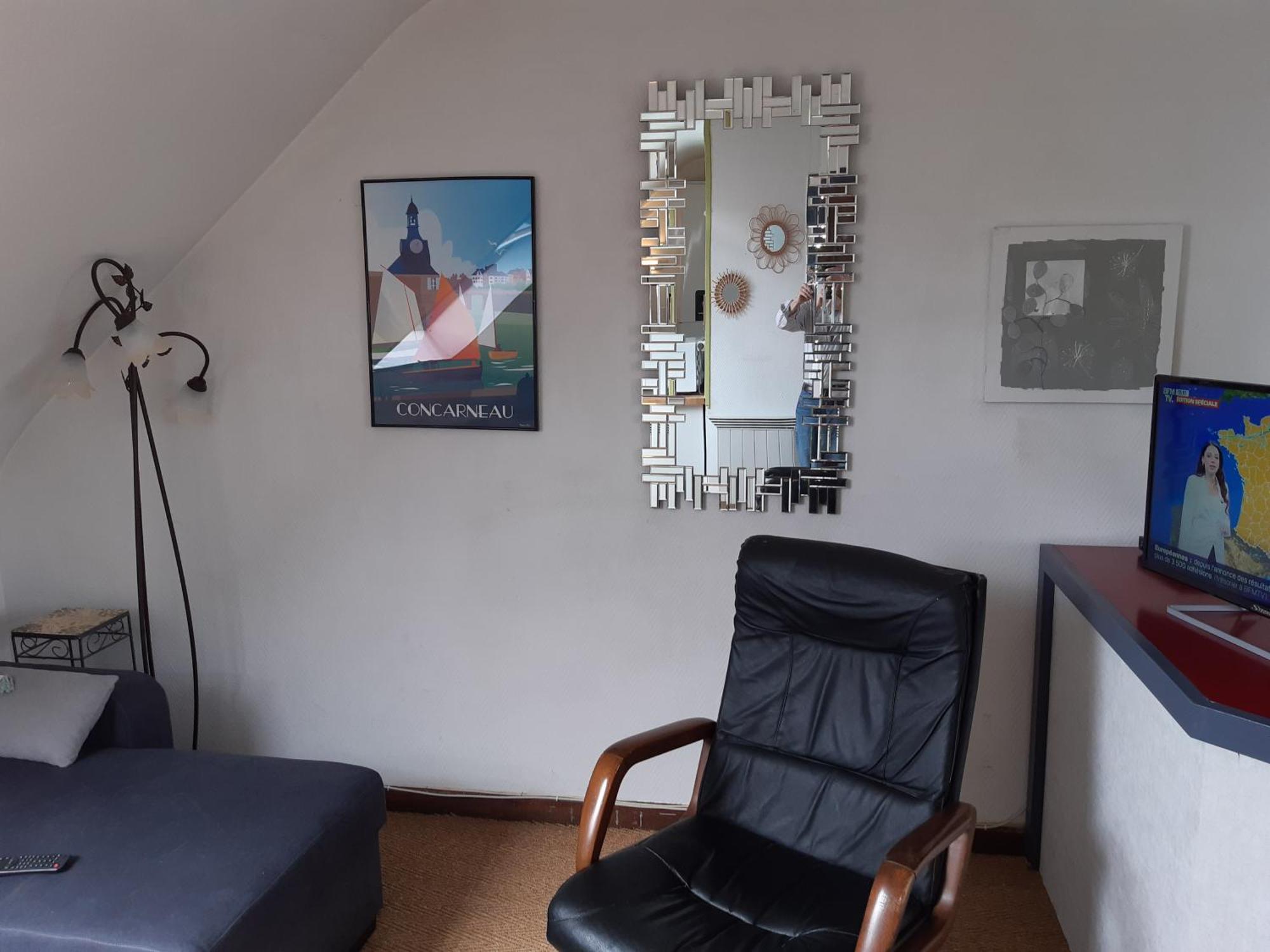 Urban Sunny & Cosy Apartment Конкарно Екстериор снимка